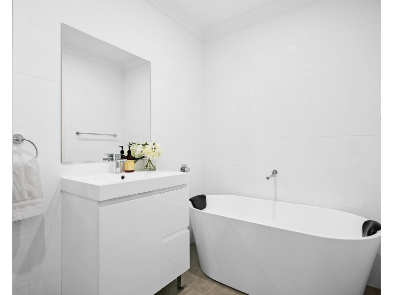 12 Mills St, Merrylands NSW 2160