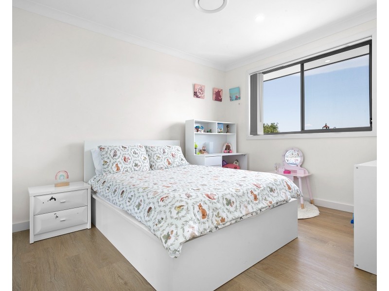 12 Mills St, Merrylands NSW 2160