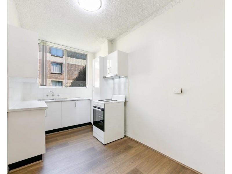 01/21 Cambridge St, Merrylands NSW 2160