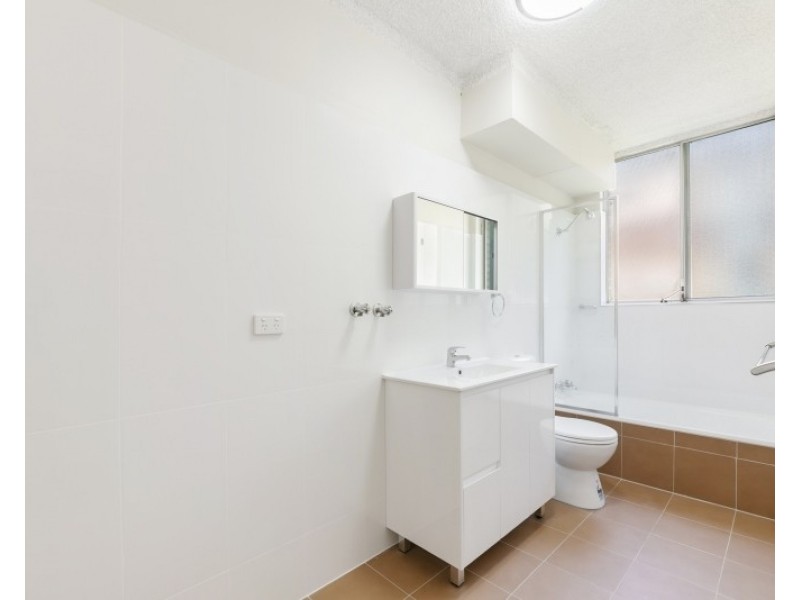 01/21 Cambridge St, Merrylands NSW 2160