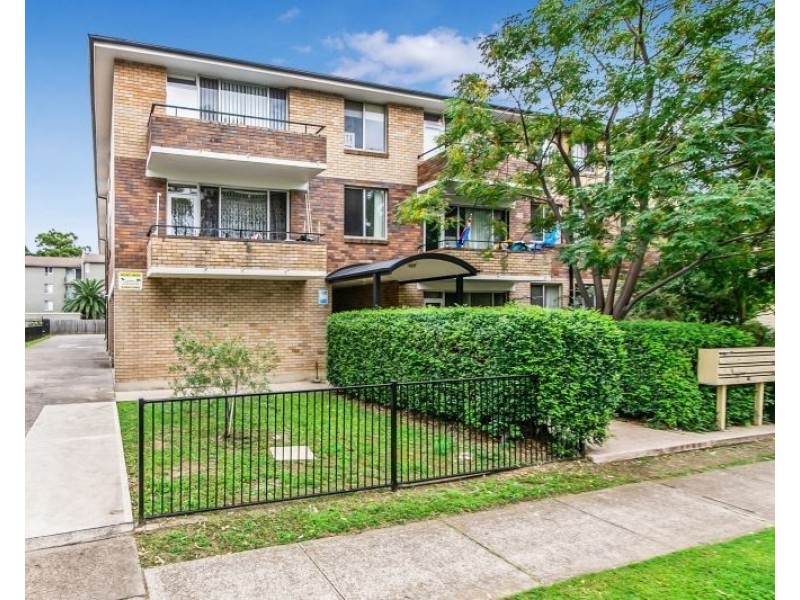 01/21 Cambridge St, Merrylands NSW 2160