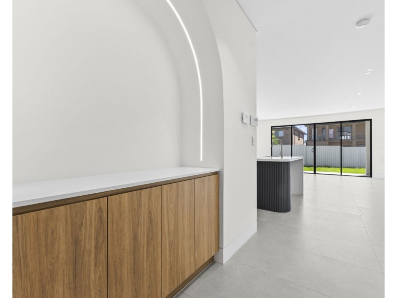 16 Roberta Street, Greystanes NSW 2145