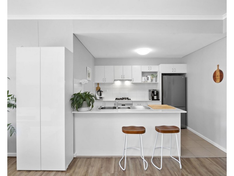 401a/42-50 Brickworks Drive, Holroyd NSW 2142