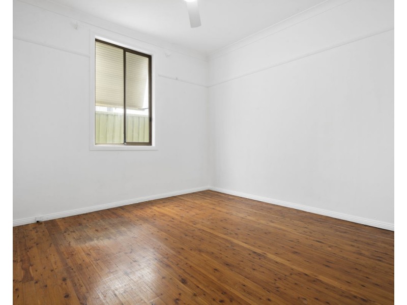 82 Farnell Street, Merrylands NSW 2160