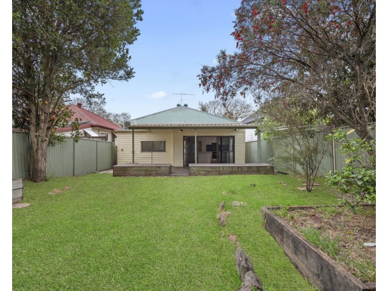 82 Farnell Street, Merrylands NSW 2160