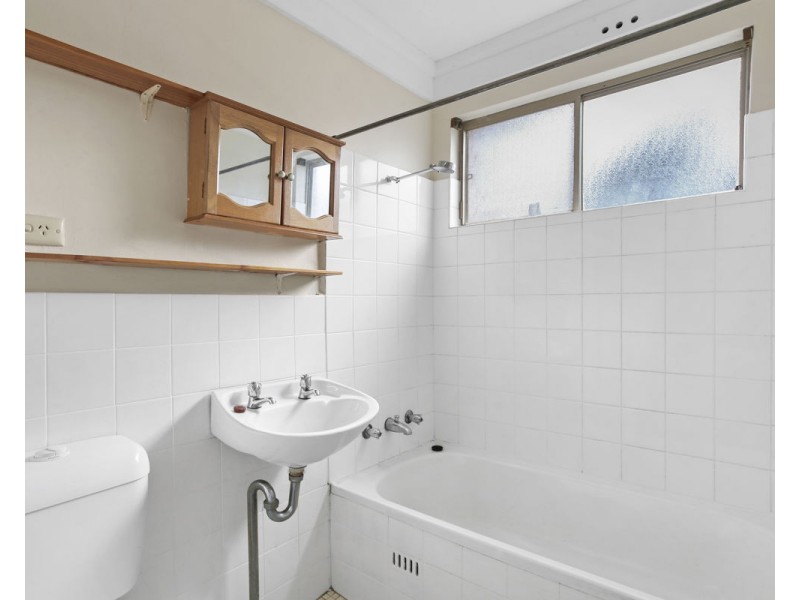 6/34 Addlestone Road, Merrylands NSW 2160