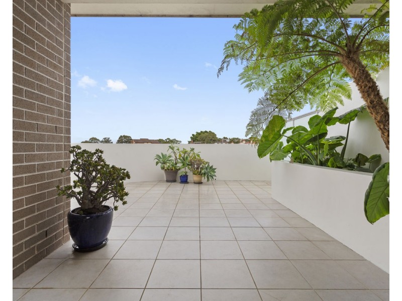 5/5a Russell Street, Granville NSW 2142