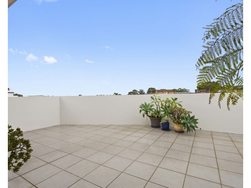 5/5a Russell Street, Granville NSW 2142