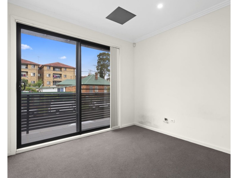 4/14 Harris Street, Harris Park NSW 2150