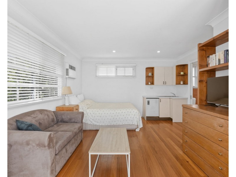 34 Grassmere Street, Guildford NSW 2161