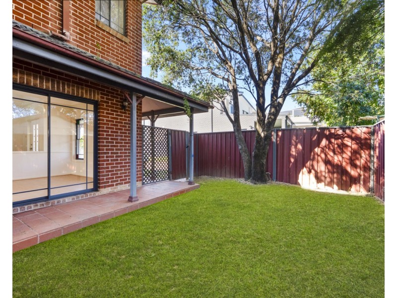 3 Murdock Lane, Guildford NSW 2161