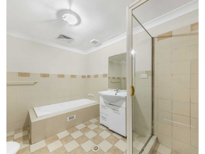 9/13 Oxford St, Merrylands NSW 2160