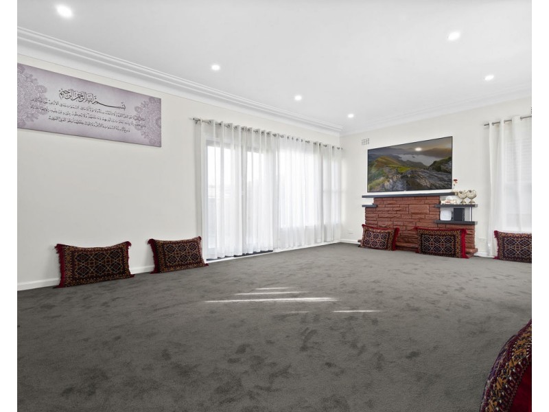 17 Bury Road, Guildford NSW 2161