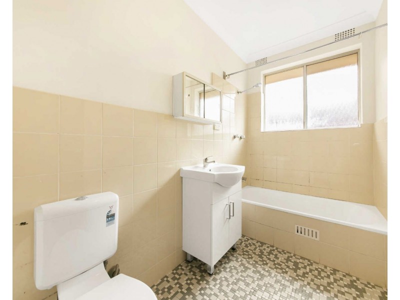 04/5 Birmingham St, Merrylands NSW 2160