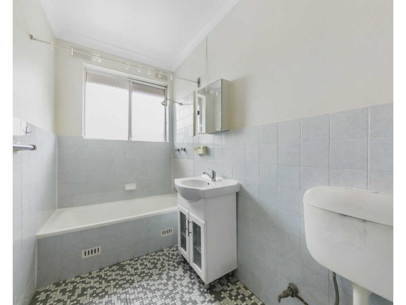 03/5 Birmingham St, Merrylands NSW 2160