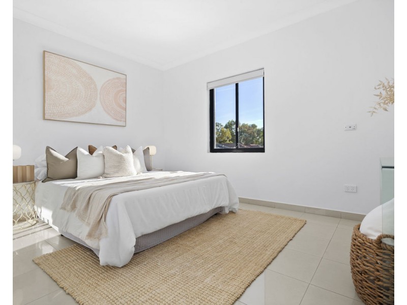 16 Royal Place, Greystanes NSW 2145