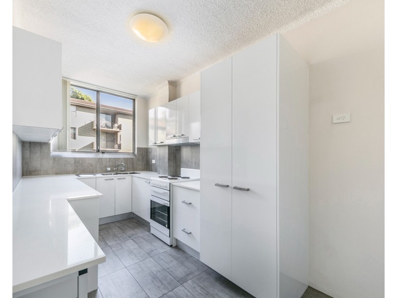 10/21 Cambridge St, Merrylands NSW 2160