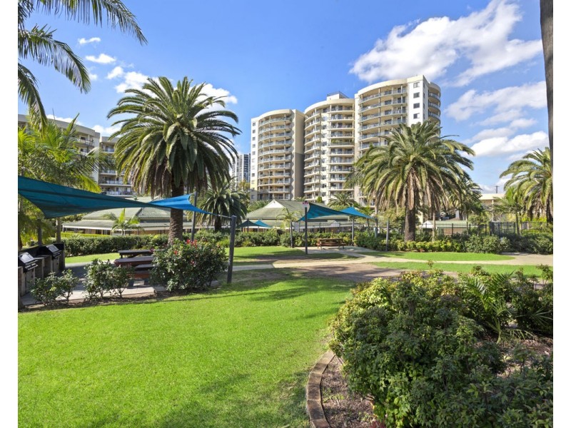 1302/91b Bridge Road, Westmead NSW 2145