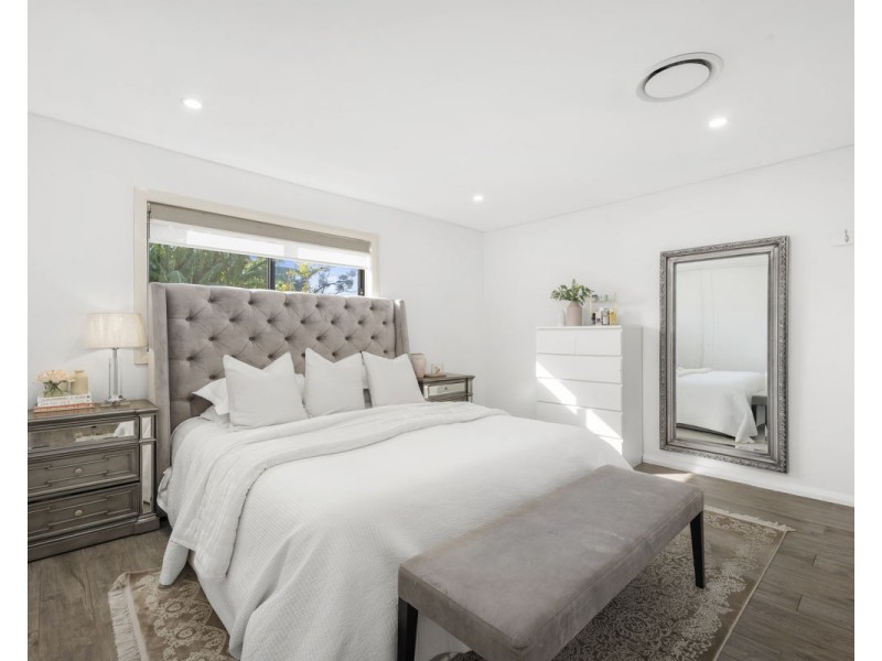8 & 8a Bury Road, Guildford NSW 2161