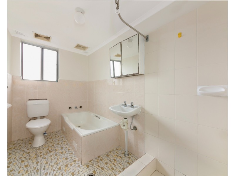 03/37 Calliope St, Guildford NSW 2161