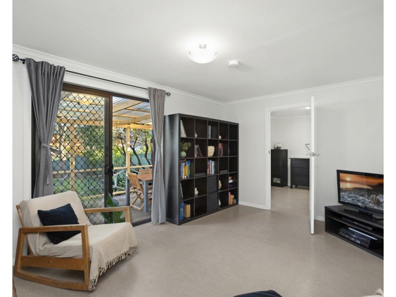 18 Lowana Avenue, Merrylands NSW 2160