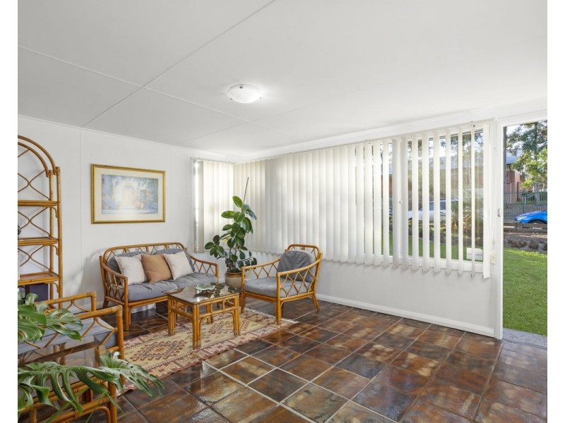 18 Lowana Avenue, Merrylands NSW 2160