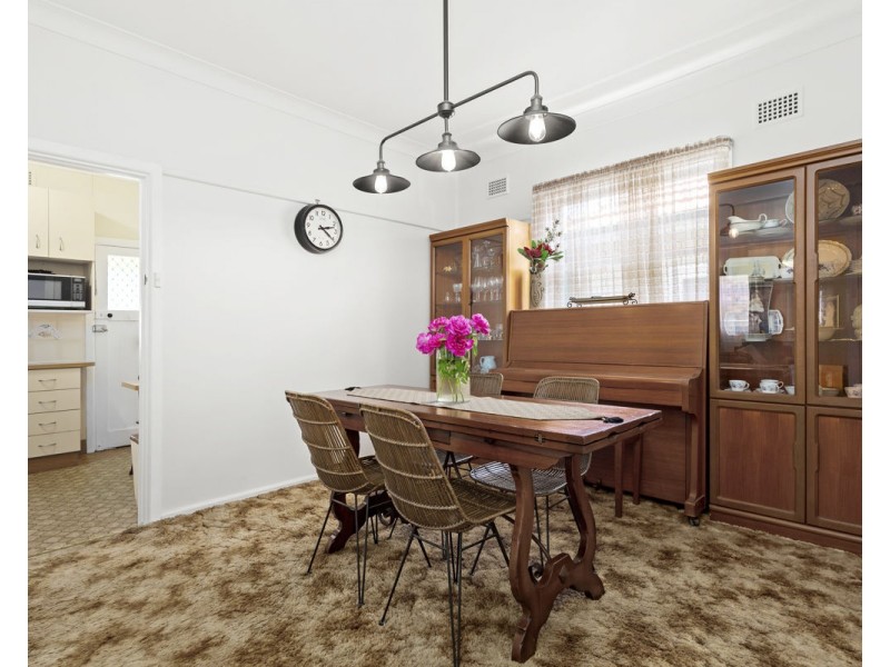 16 Arcadia Street, Merrylands NSW 2160