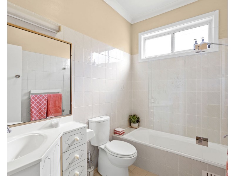 16 Arcadia Street, Merrylands NSW 2160