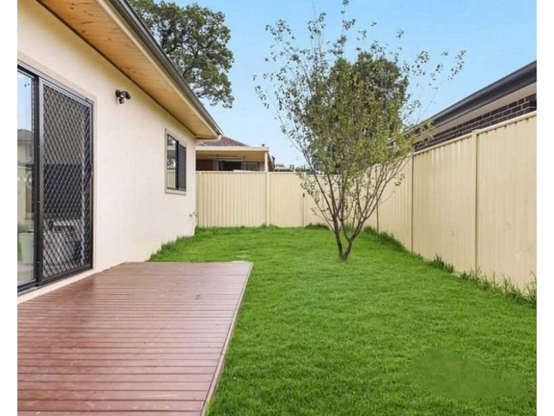 37a Lavinia St, South Granville NSW 2142