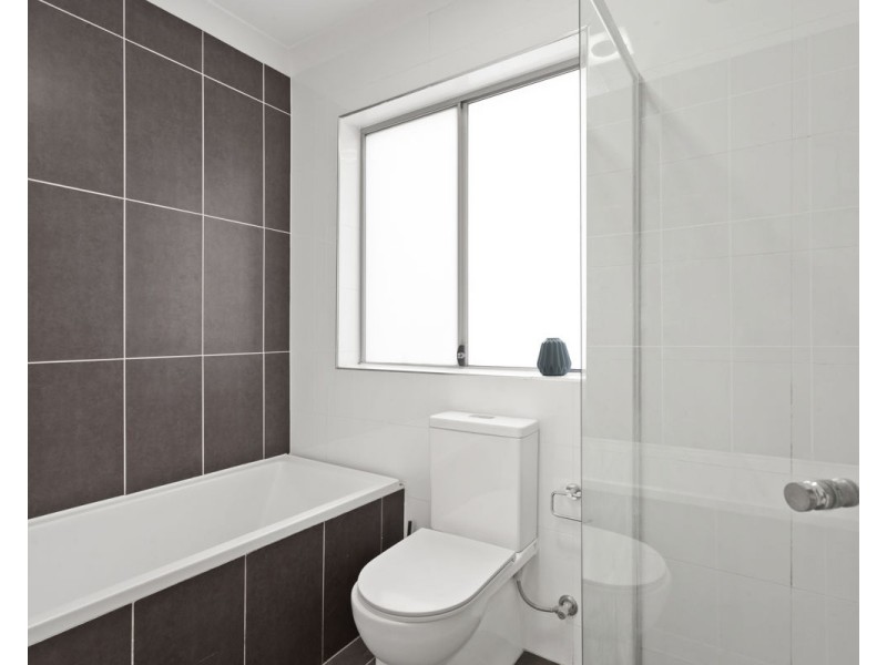 2/29 Chelmsford Road, South Wentworthville NSW 2145