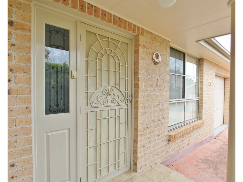 2/13 Hawksview St, Merrylands NSW 2160
