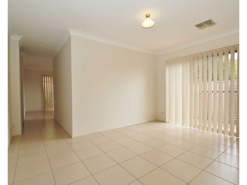 2/13 Hawksview St, Merrylands NSW 2160