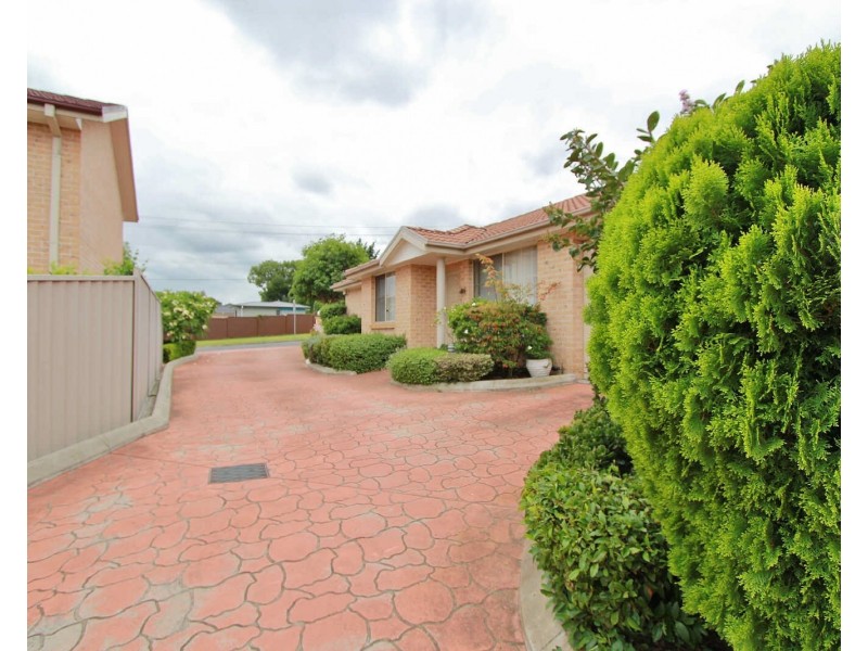 2/13 Hawksview St, Merrylands NSW 2160