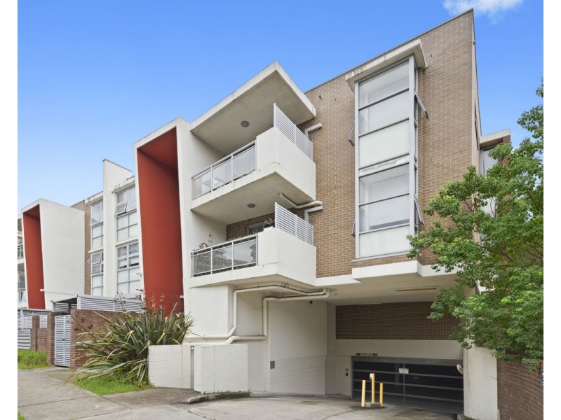15/17-23 Dressler Court, Holroyd NSW 2142