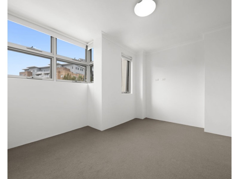 15/17-23 Dressler Court, Holroyd NSW 2142