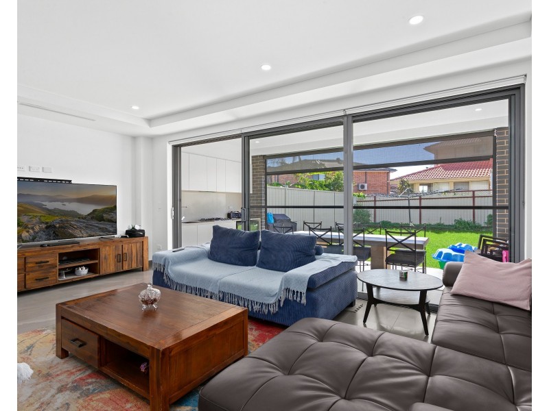 220B Darling St, Greystanes NSW 2145