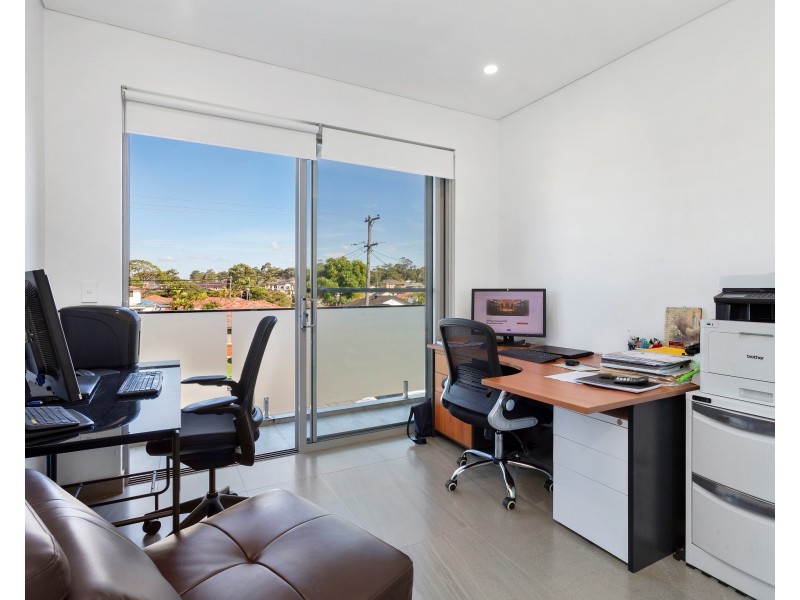 220B Darling St, Greystanes NSW 2145