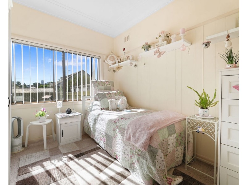 11 Beszant Street, Merrylands NSW 2160