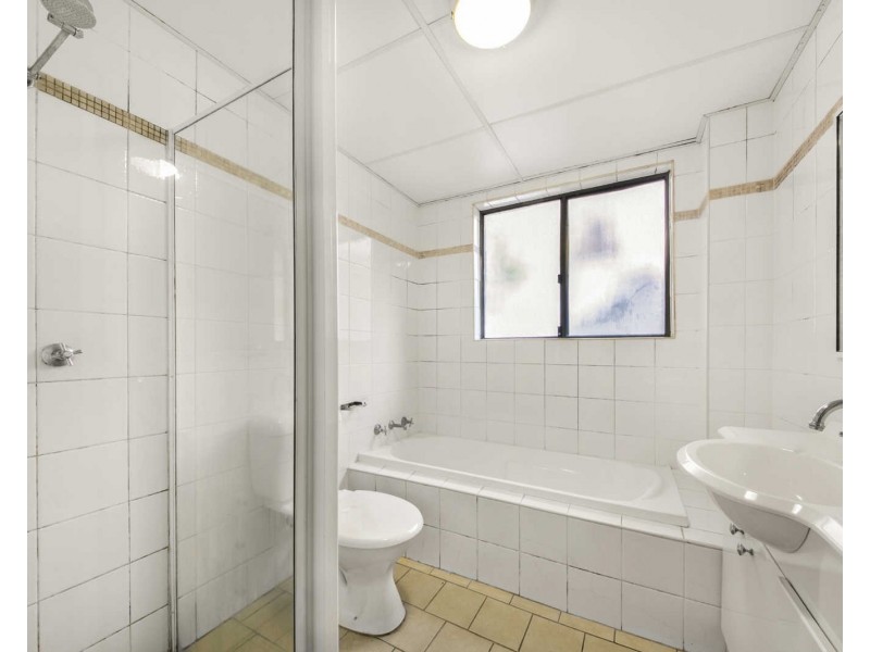 1/71-75 Clyde St, Guildford NSW 2161