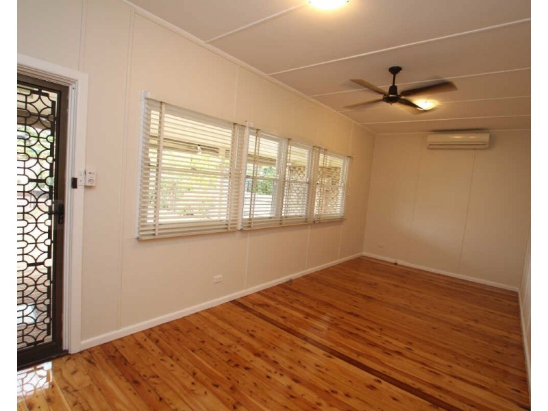 98 Military Rd, Guildford NSW 2161