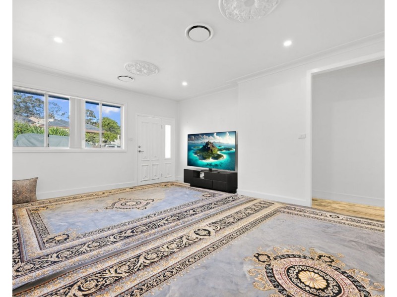 13 Princes Street, Guildford NSW 2161