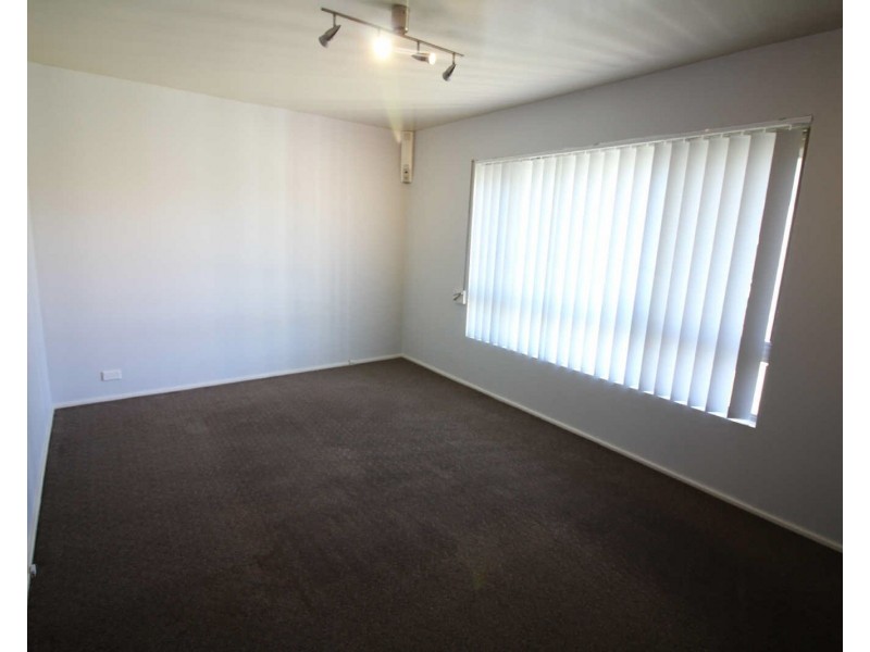 37 Runyon Av, Greystanes NSW 2145