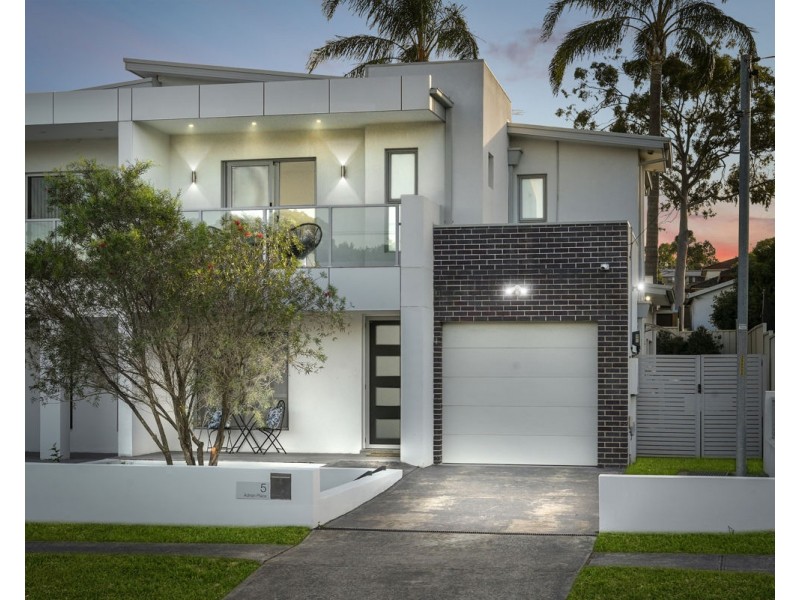 5 Adrian Place, Greystanes NSW 2145