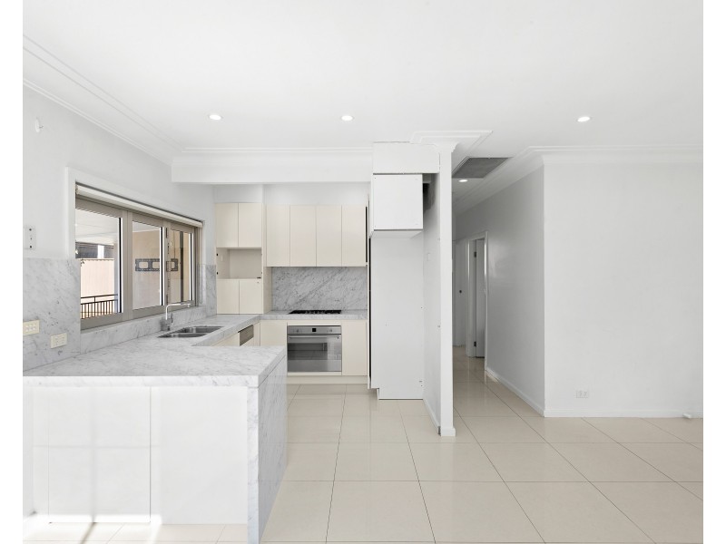 32 Gerald St, Greystanes NSW 2145