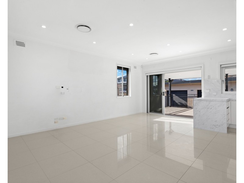 32 Gerald St, Greystanes NSW 2145