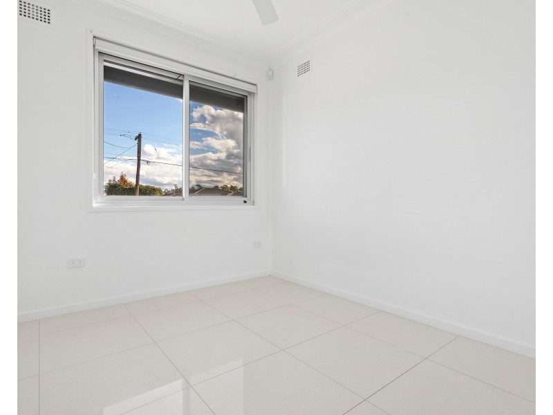 32 Gerald St, Greystanes NSW 2145