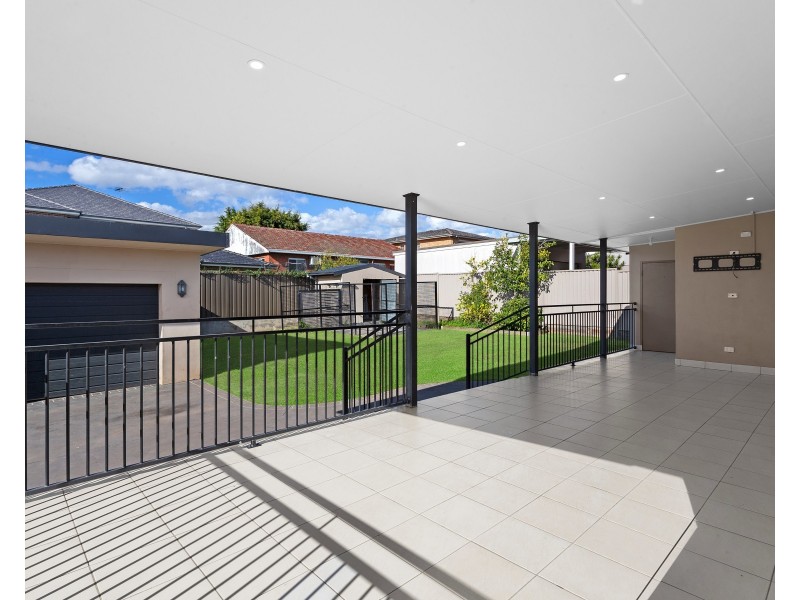 32 Gerald St, Greystanes NSW 2145