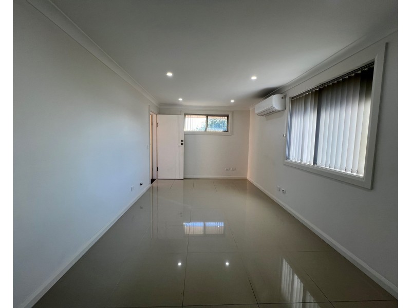 86A Dawn St, Greystanes NSW 2145