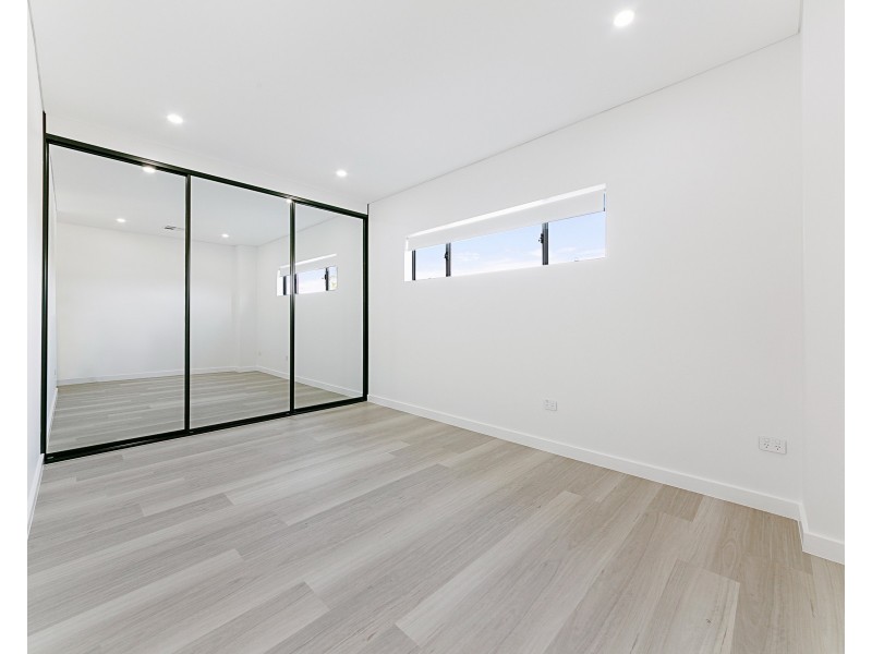 8b Parkes St, Guildford West NSW 2161