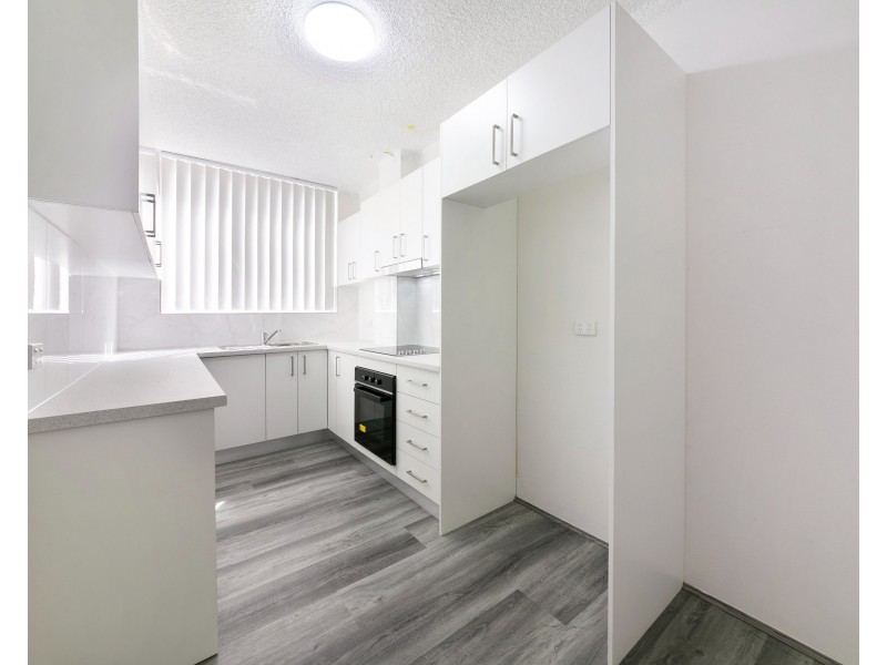 09/21 Cambridge St, Merrylands NSW 2160